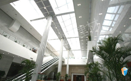 鋁單板現(xiàn)在應(yīng)用效果圖05 鋁單板現(xiàn)在應(yīng)用效果圖05