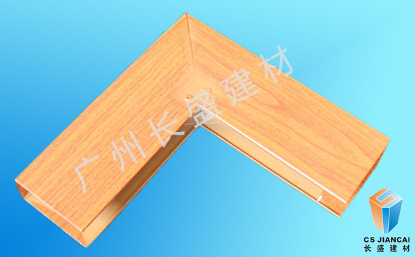 彎折鋁方通實(shí)拍 彎折鋁方通實(shí)拍