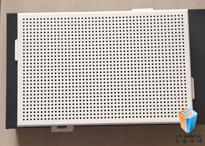 2.0mm白色沖孔鋁單板圖 2.0mm白色沖孔鋁單板圖