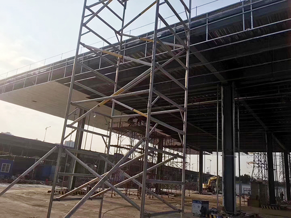 加油站防風(fēng)條扣安裝遠(yuǎn)處視覺圖片 加油站防風(fēng)條扣安裝遠(yuǎn)處視覺圖片